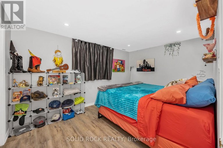 29611590/2-newborough-crescent/barrhaven-east/ottawa/ontario/K2G6A2_19