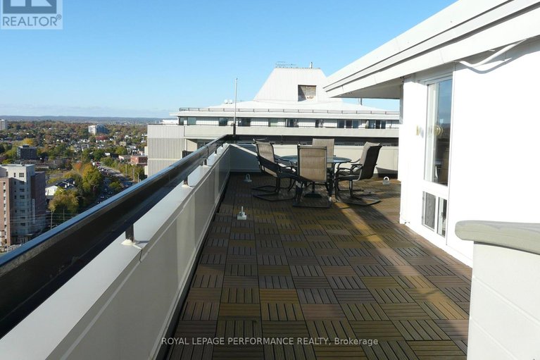 28994932/penthouse-2-158c-mcarthur-avenue/vanier/ottawa/ontario/K1L8E7_19