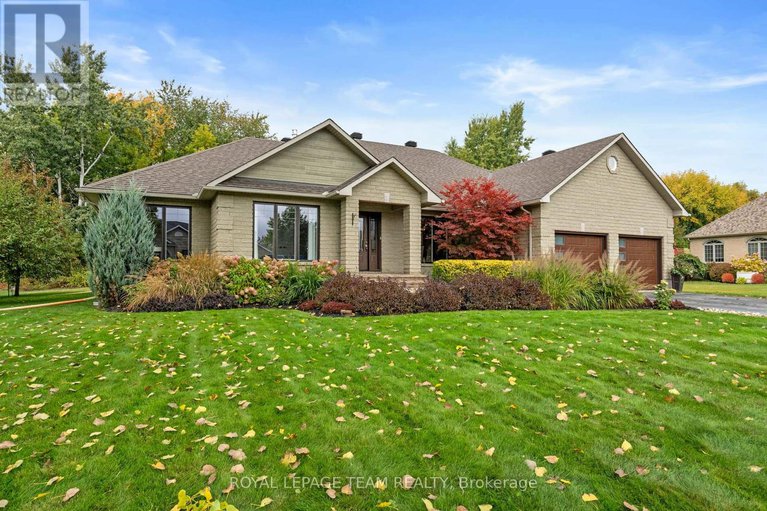28915487/6903-twin-lakes-avenue/greely/ottawa/ontario/K4P1P1_2