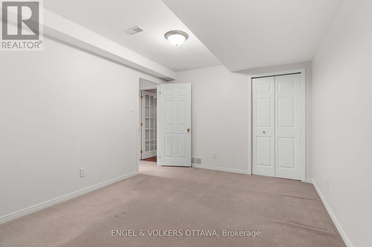 29256000/28-camberley-street/barrhaven-east/ottawa/ontario/K2G6W2_37