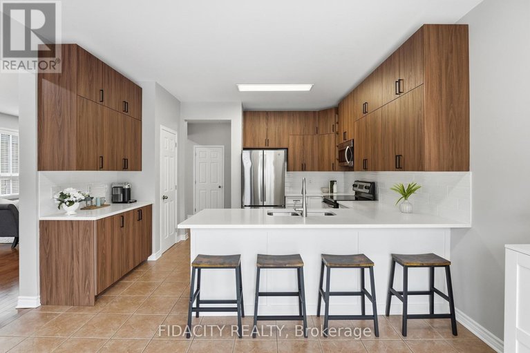 29688252/78-black-bear-way/stittsville-south/ottawa/ontario/K2S2G7_10