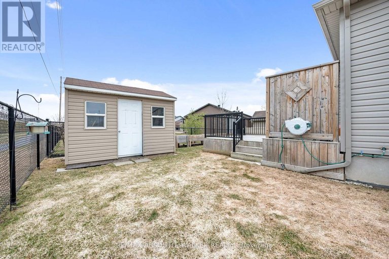 29606716/272-sterling-street/clarencerockland-twp/clarence-rockland/ontario/K4K0H9_34