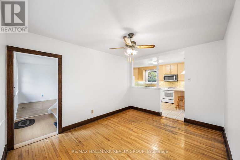 29078857/2028-othello-avenue/elmvale-acresurbandale/ottawa/ontario/K1G2A6_11