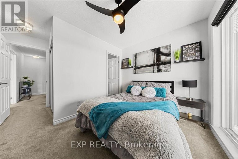 29476652/704-lapland-private/emerald-meadowstrailwest/ottawa/ontario/K2V0S4_26