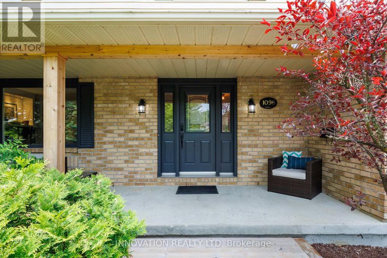 28421716/1098-cindy-hill-crescent/manotick-long-island-nicholls-island/ottawa/ontario/K4M1E8_3