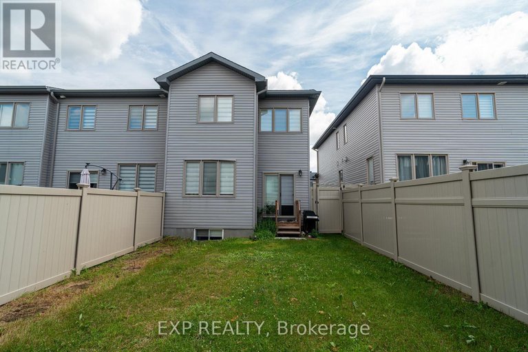 28586832/76-rallidale-street/blossom-parkkemp-parkfindlay-creek/ottawa/ontario/K1X0G7_32