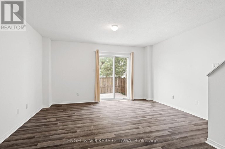 28991870/142-wharhol-private/westcliffe-estates/ottawa/ontario/K2H1G5_26