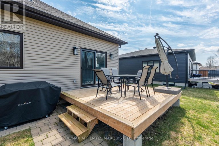 29658311/20309-andrea-avenue/lancaster/south-glengarry/ontario/K0C2C0_42