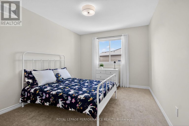 29164946/1910-schroeder-crescent/springridgeeast-village/ottawa/ontario/K4A4P8_35