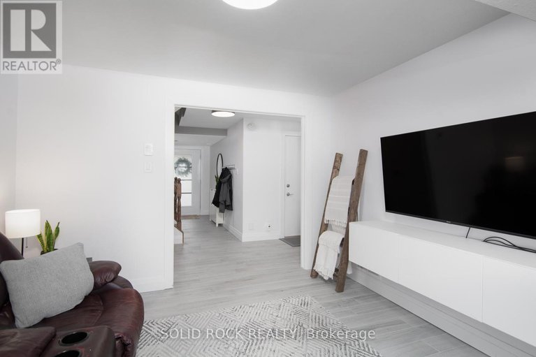 28302487/5-weybridge-drive/cedargrovefraserdale/ottawa/ontario/K2J4A1_11