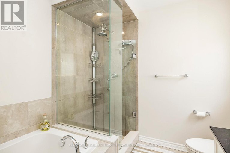 28250374/170-flowing-creek-circle/emerald-meadowstrailwest/ottawa/ontario/K2M0K2_24