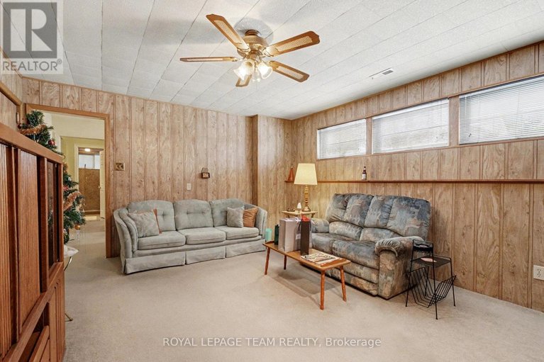 29674279/30-juniper-court/borden-farmstewart-farmcarleton-heightsparkwood-hills/ottawa/ontario/K2E5M6_25