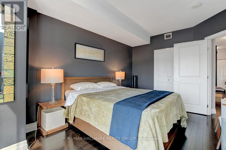 28923008/1101-90-landry-street/vanier/ottawa/ontario/K1L0A9_22