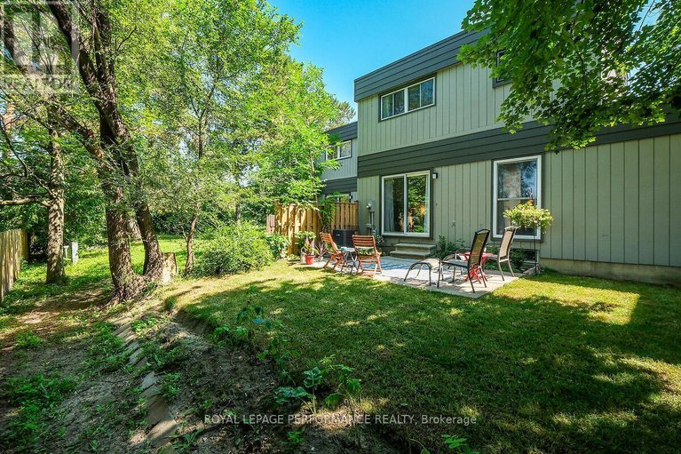 29468633/42-compata-way/blackburn-hamlet-south/ottawa/ontario/K1B4W9_32