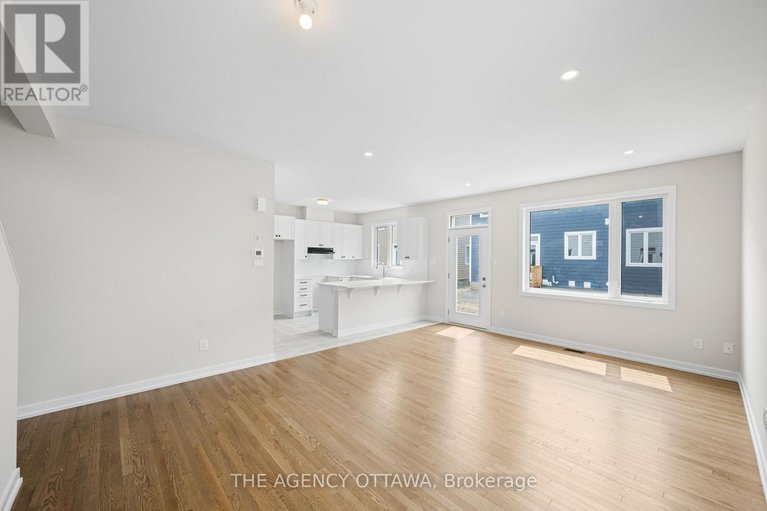 29303464/948-seagrave-lane/btwn-franktown-rd-fallowfield-rd/ottawa/ontario/K0A2Z0_10