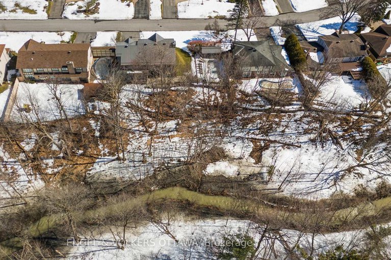 28371373/15-camwood-crescent/arlington-woods/ottawa/ontario/K2H7X1_45