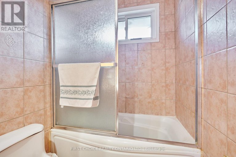 29142489/22-meadowlands-drive-w/meadowlandscrestview/ottawa/ontario/K2G2R4_17