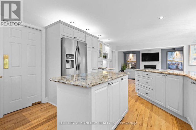 28859388/711-merkley-drive/fallingbrookpineridge/ottawa/ontario/K4A2T7_12