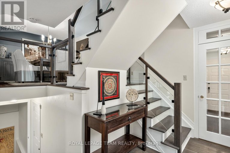 28910918/159-dunbarton-court/cardinal-glen/ottawa/ontario/K1K4L6_8