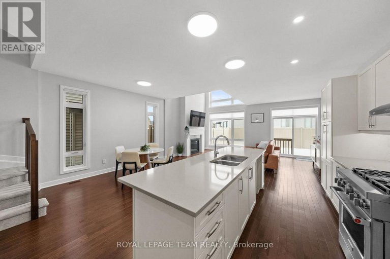 29615580/539-honeylocust-avenue/emerald-meadowstrailwest/ottawa/ontario/K2V0L8_11