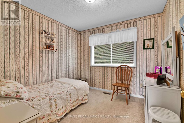 28790642/24-bernard-crescent/augusta-twp/augusta/ontario/K0E1P0_19