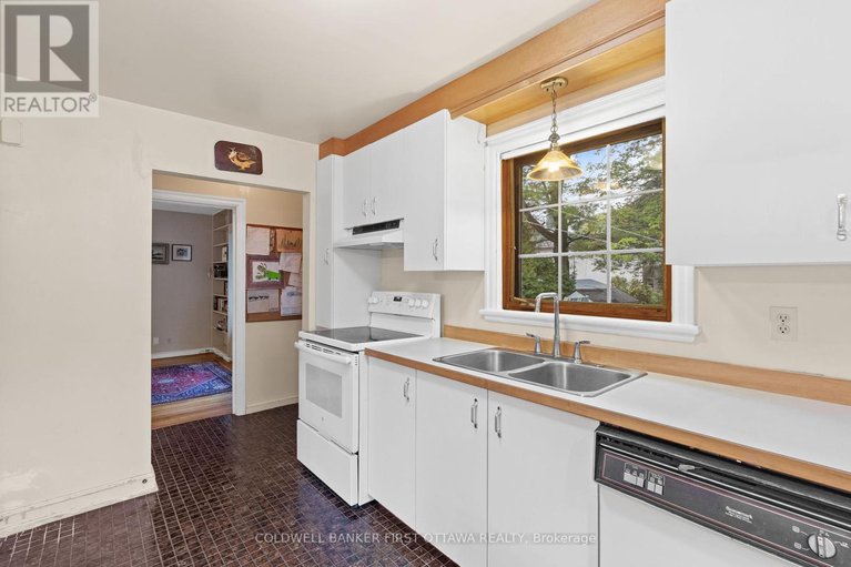 28932809/895-dundee-avenue/queensway-terrace-north/ottawa/ontario/K2B5T2_19
