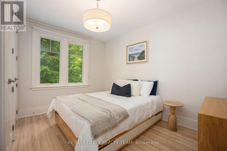 28702381/44-renfrew-avenue/glebe/ottawa/ontario/K1S1Z5_16