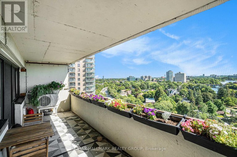 28743347/1406-40-landry-street/vanier/ottawa/ontario/K1L8K4_18
