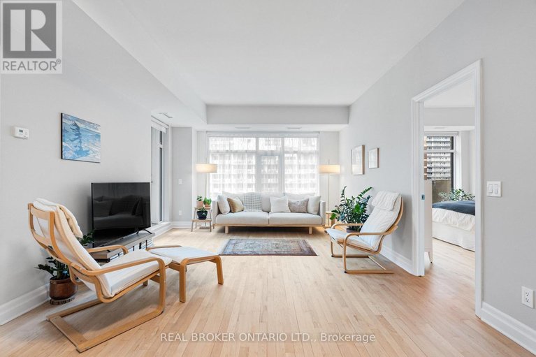 29617501/810-235-kent-street/ottawa-centre/ottawa/ontario/K2P1Z9_21