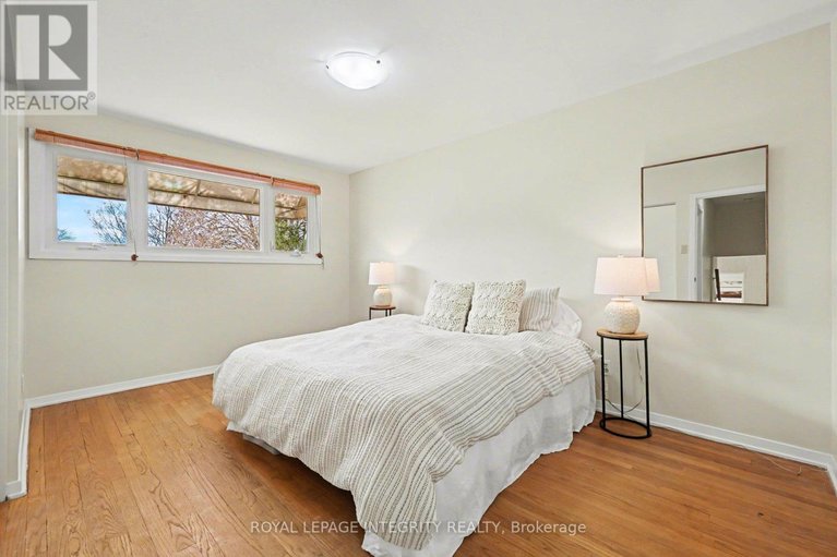 29653716/1199-stanton-road/queensway-terrace-southridgeview/ottawa/ontario/K2C3C9_18