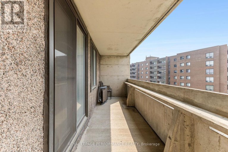 28607992/1003-1171-ambleside-drive/woodroffe/ottawa/ontario/K2B8E1_21