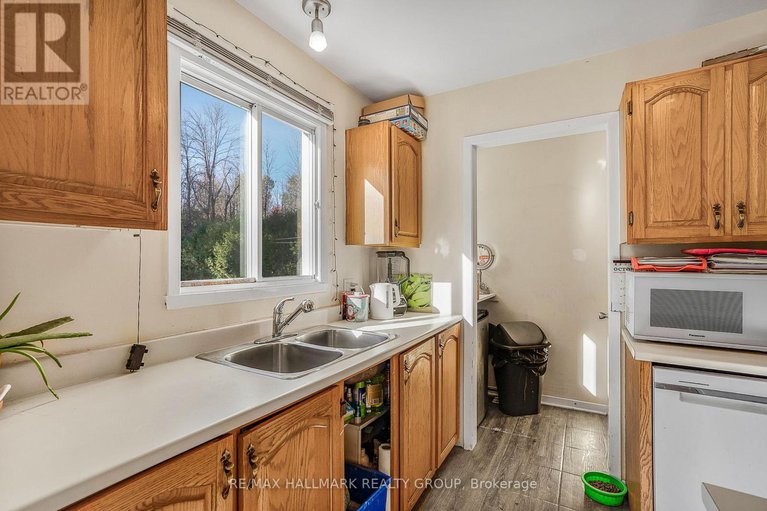 29017569/912-pattee-road-e/champlain-twp/champlain/ontario/K6A2R2_11