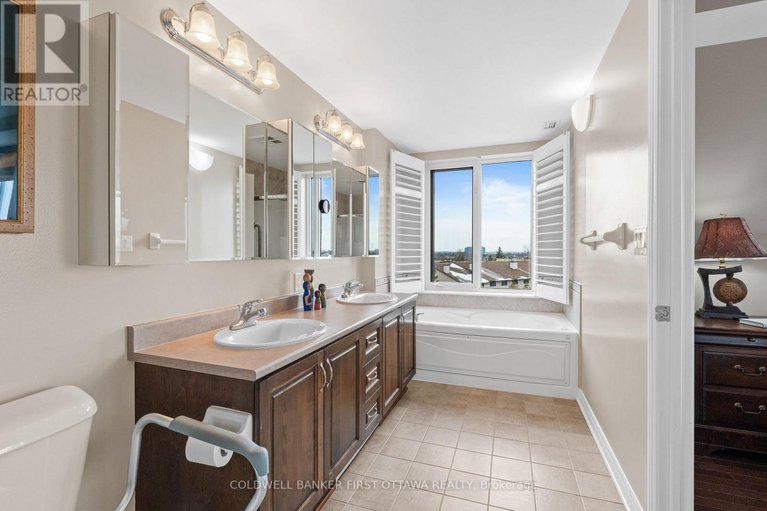 28184851/907-136-darlington-private/hunt-clubwestern-community/ottawa/ontario/K1V0X6_25