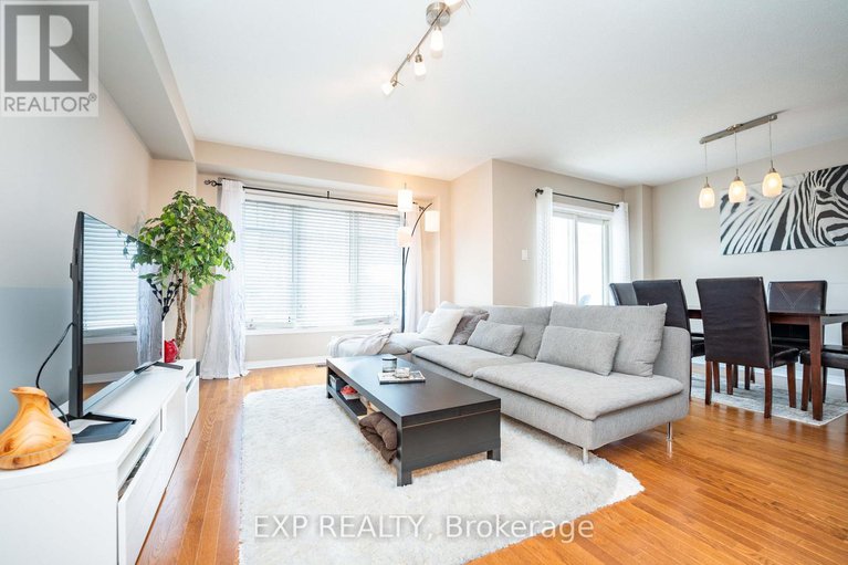 29123132/504-barholm-private/mer-bleuebradley-estatesanderson-park/ottawa/ontario/K4B1H9_5