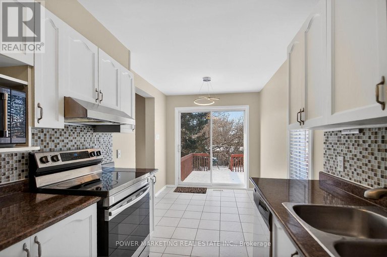 29154682/6410-sablewood-place/chapel-hill/ottawa/ontario/K1C7L7_39