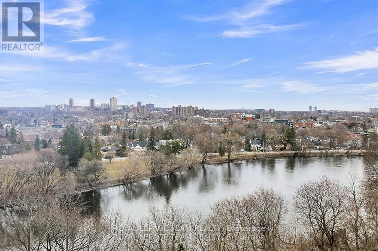 29612403/1104-131-wurtemburg-street/lower-town/ottawa/ontario/K1N1J2_12