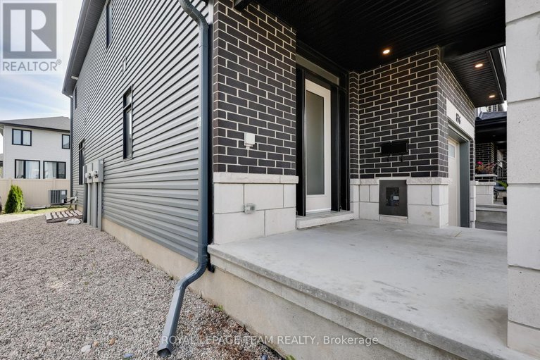 28890064/856-clapham-terrace/stittsville-south/ottawa/ontario/K2S2P1_44