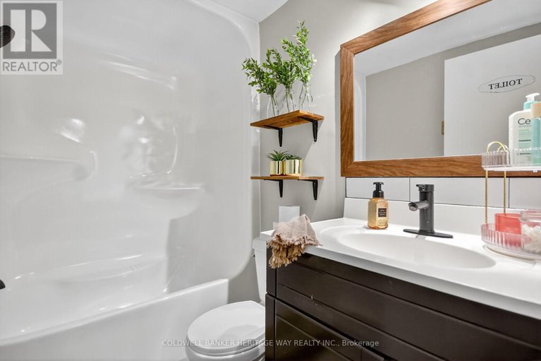 29219774/110-elm-avenue/beckwith-twp/beckwith/ontario/K7C0C4_40