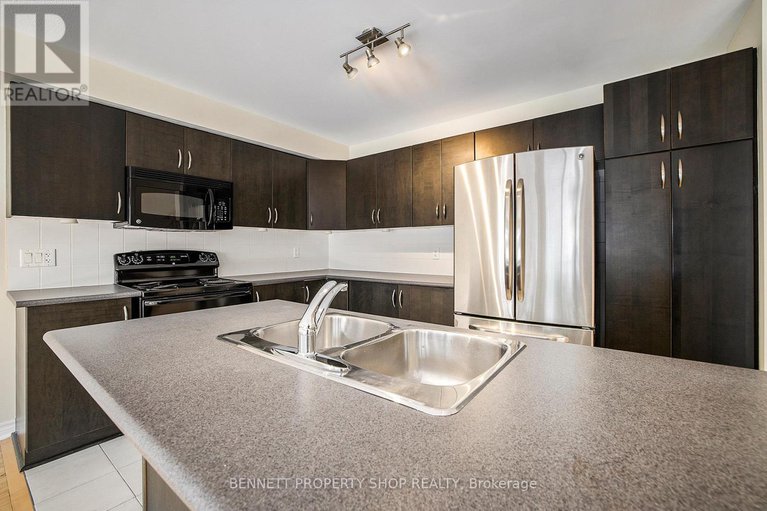 28082765/107-bandelier-way/stittsville-north/ottawa/ontario/K2S0C3_8