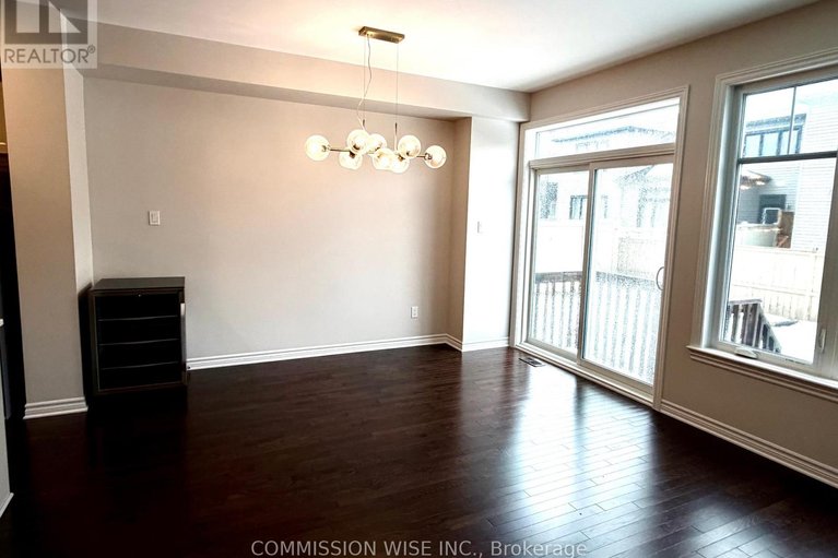 29443844/620-taliesin-crescent/remainder-of-stittsville-area/ottawa/ontario/K2S2W4_14