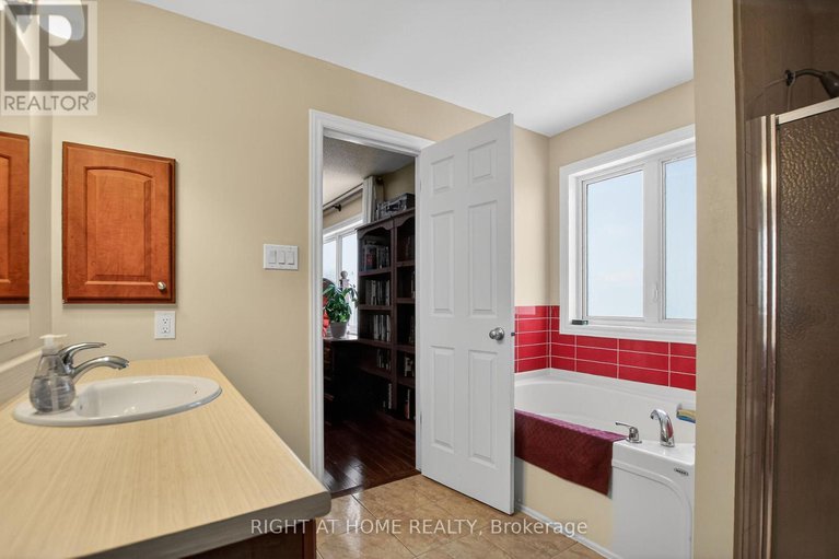 29325455/14-chamberlain-ave-suite-101/ottawa/ontario/K1S1V9_25