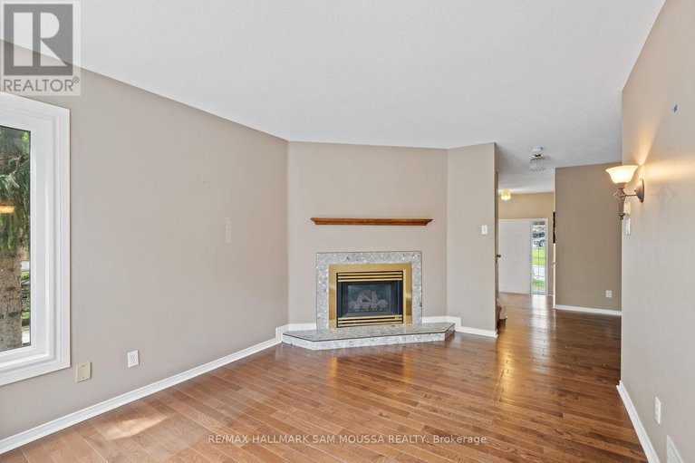 28323981/11-highmont-court/kanata-lakesheritage-hills/ottawa/ontario/K2T1B3_16