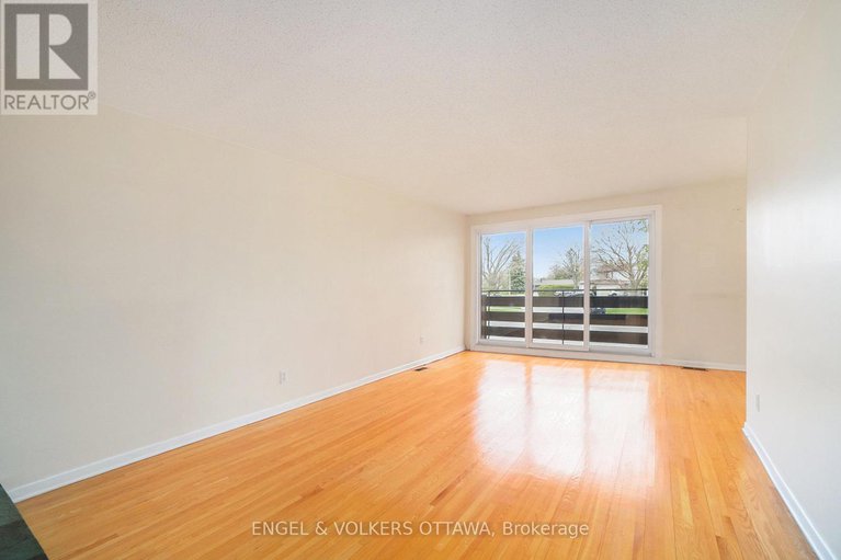 28290206/1805-applegrove-court/beacon-hill-south/ottawa/ontario/K1J6S4_7