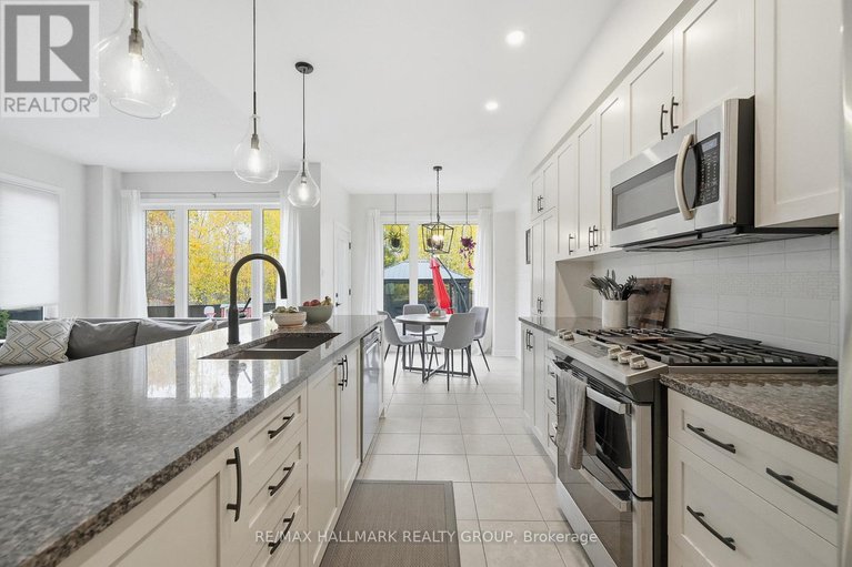 29025687/314-melodie-street/mer-bleuebradley-estatesanderson-park/ottawa/ontario/K1W0H9_15