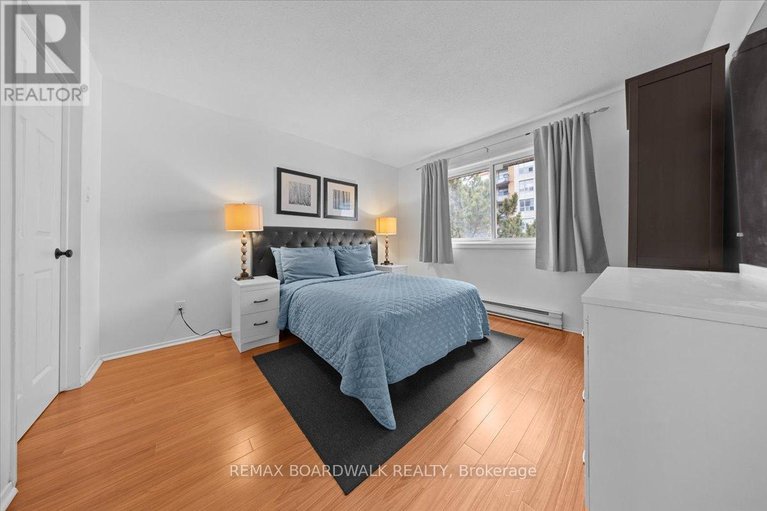 29620279/412-250-brittany-drive/viscount-alexander-park/ottawa/ontario/K1K4M1_22