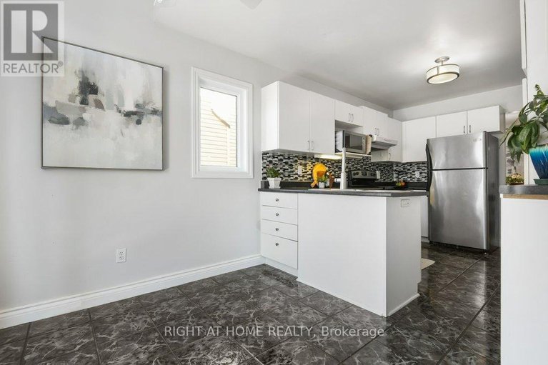 29671008/223-longshire-circle/longfields/ottawa/ontario/K2J4K8_12