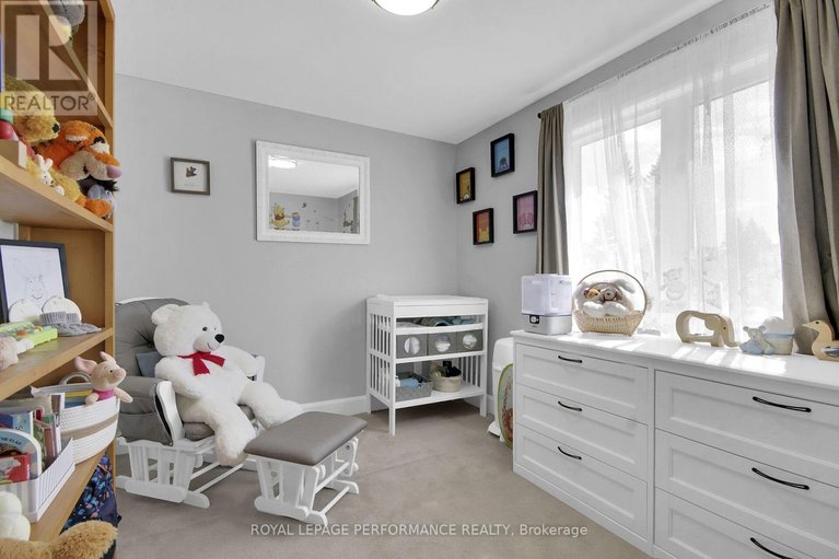 29638875/110-1770-cabaret-lane/fallingbrookpineridge/ottawa/ontario/K4A2G1_30