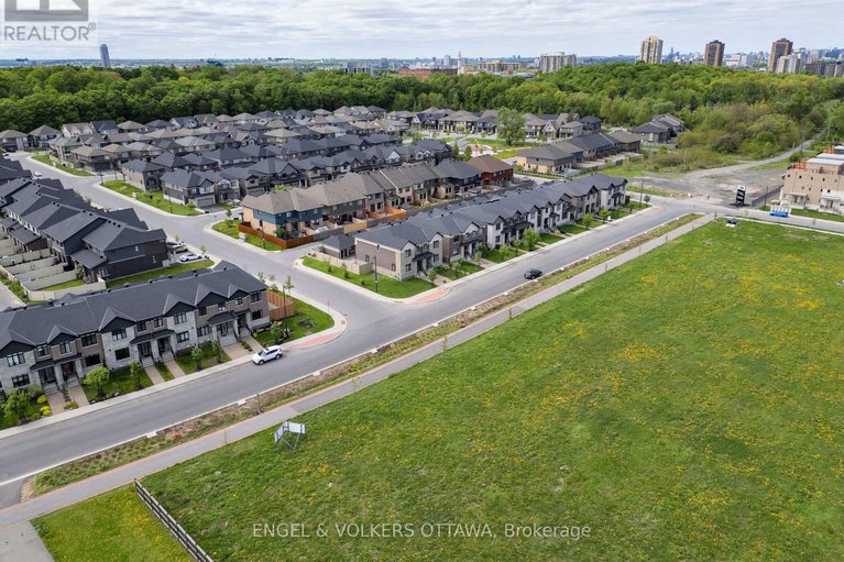 28377095/624-mikinak-road/cfb-rockcliffe-and-area/ottawa/ontario/K1K3X7_50