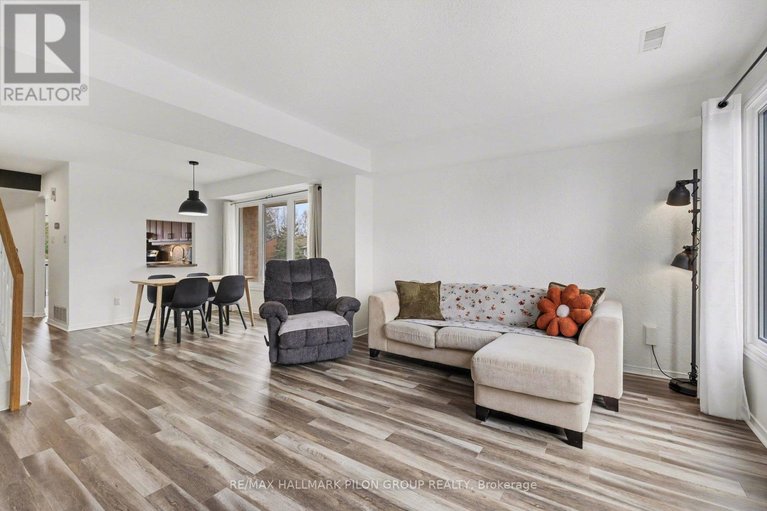 29619466/1121-gablefield-private/beaconwood/ottawa/ontario/K1J1E4_7