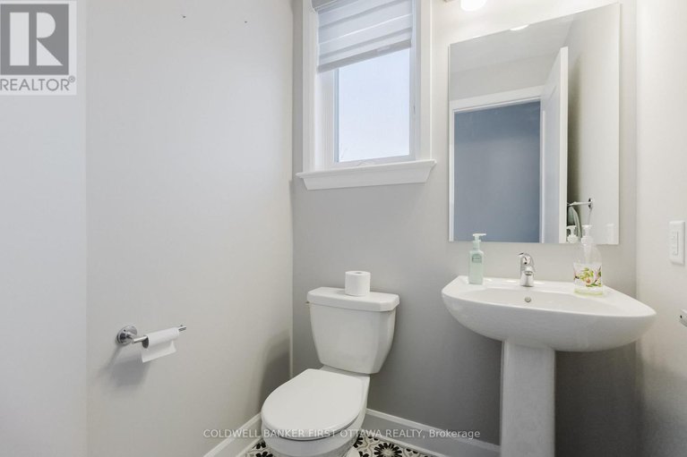 29288146/896-sendero-way/remainder-of-stittsville-area/ottawa/ontario/K2S2W8_19